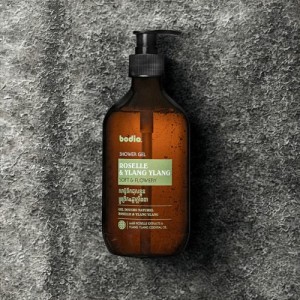 Bodia - Naturalny żel pod prysznic Roselle & Ylang Ylang 500 ml